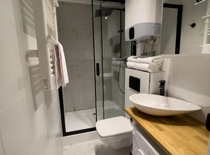 Urban Dluga 40 No 11, Free Public Parking, Self Check-in * Chorzów